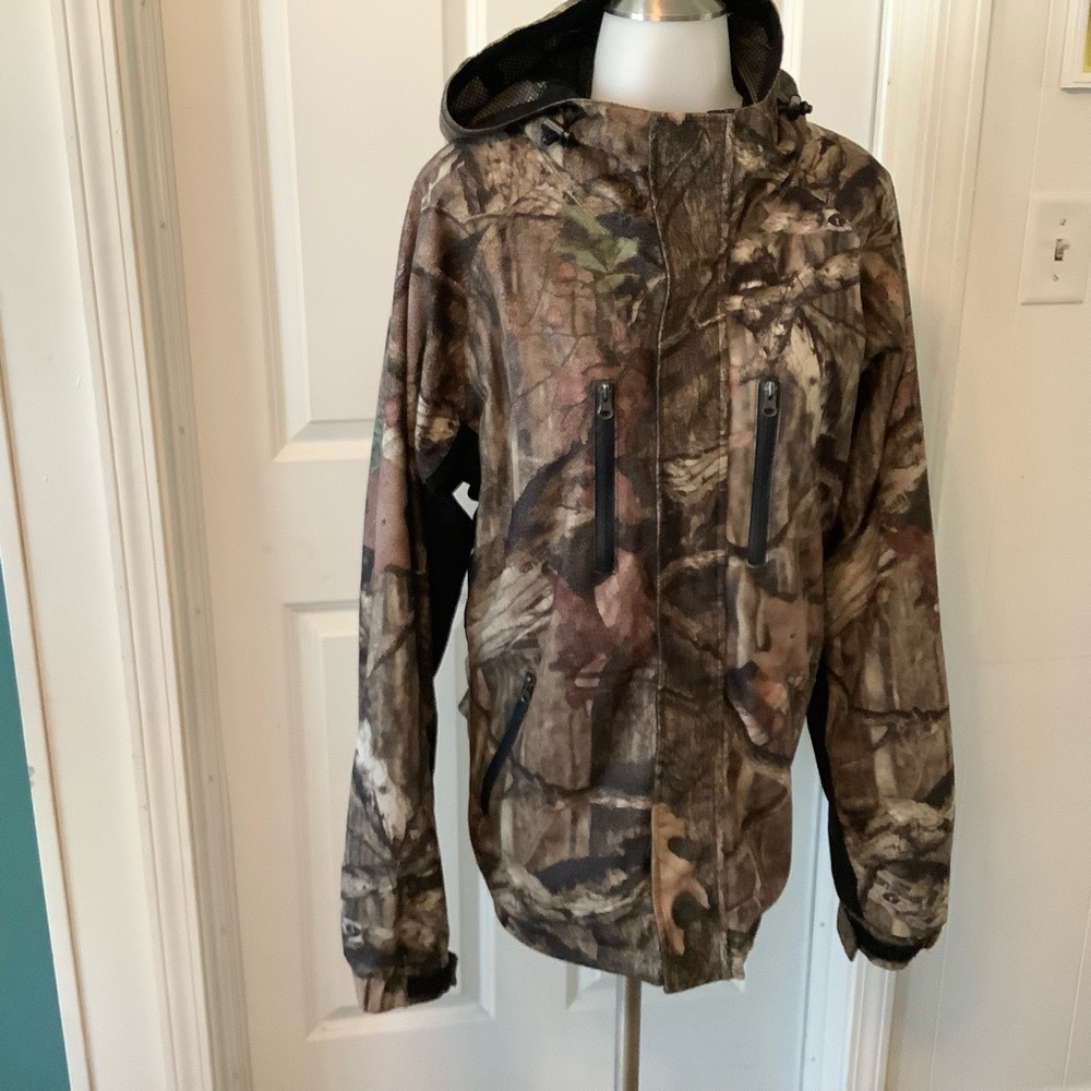 Mossi camouflage jacket size Medium unisex